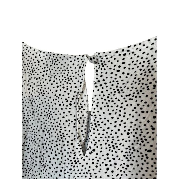 Torrid Women Top Size 5X White Round Neck Black Polka Dot Ruched Sleeve Plus 28 - Picture 6 of 12